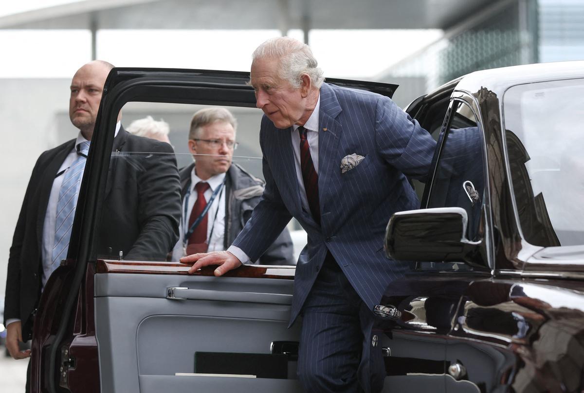 Carlos III de Inglaterra inicia en Alemania su primer viaje oficial como rey