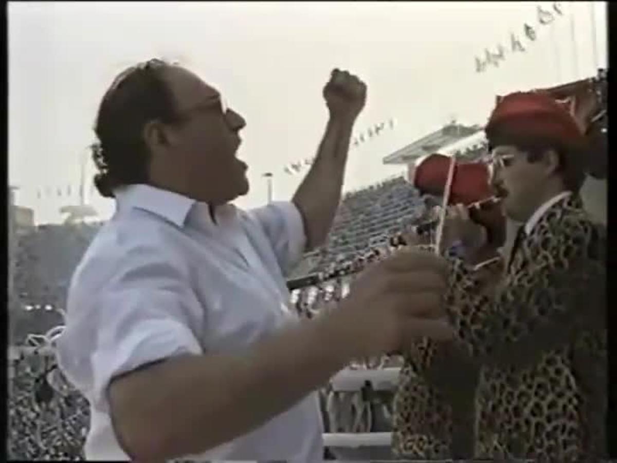 Carlos Santos dirige el !Hola¡ en la ceremonia inagural de los JJ OO BCN-92