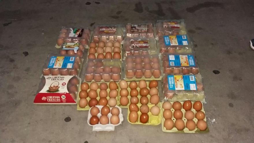 Huevos decomisados por la Policía Local durante la pasada noche de Halloween.