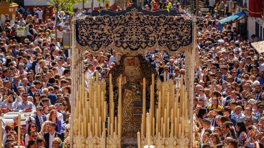 El Consejo y La Hiniesta buscan un plan para no alterar la configuración del Domingo de Ramos por el traslado a Santa Marina