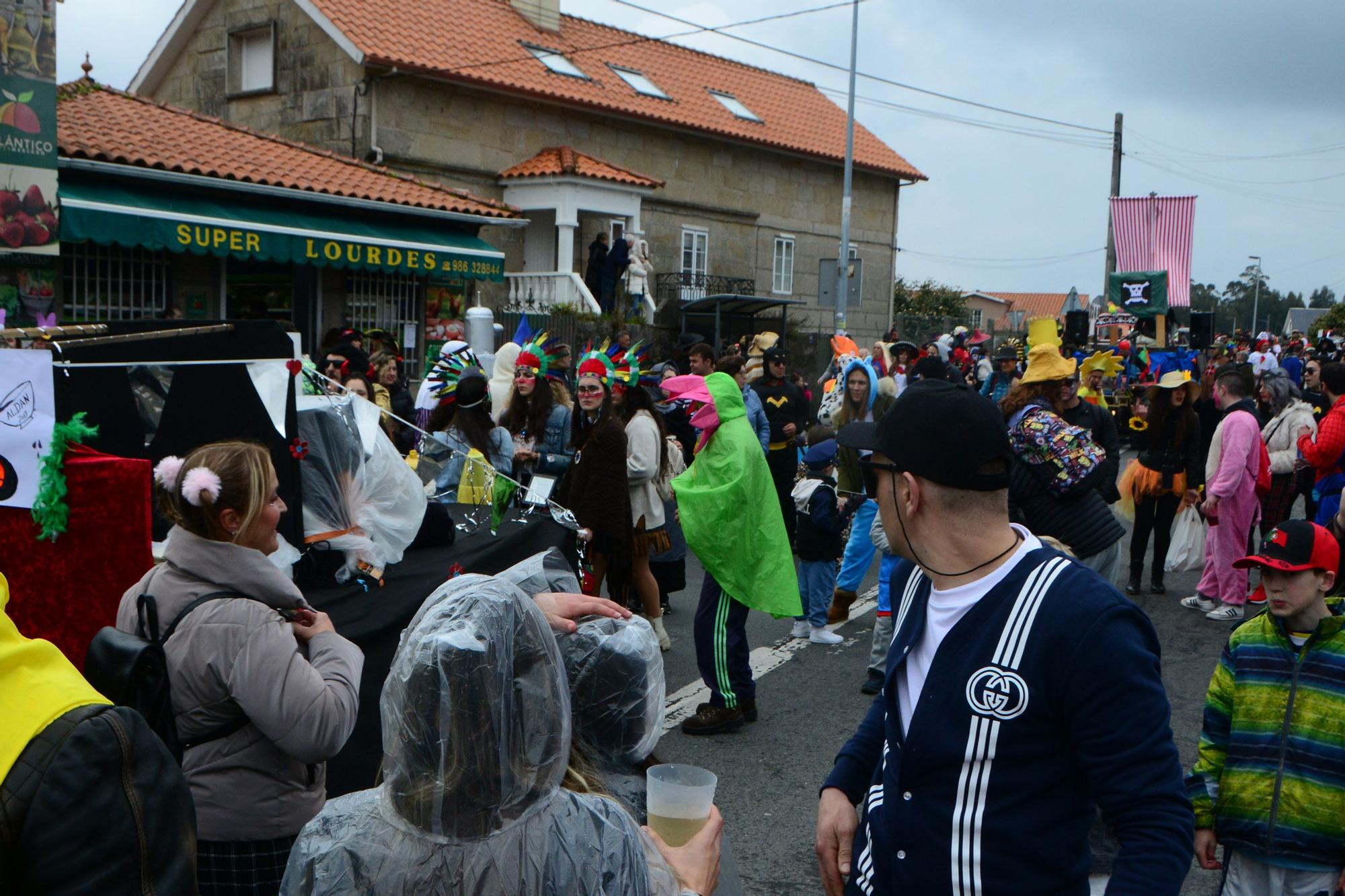 El Enterro do Mexilón abarrota las calles de Aldán