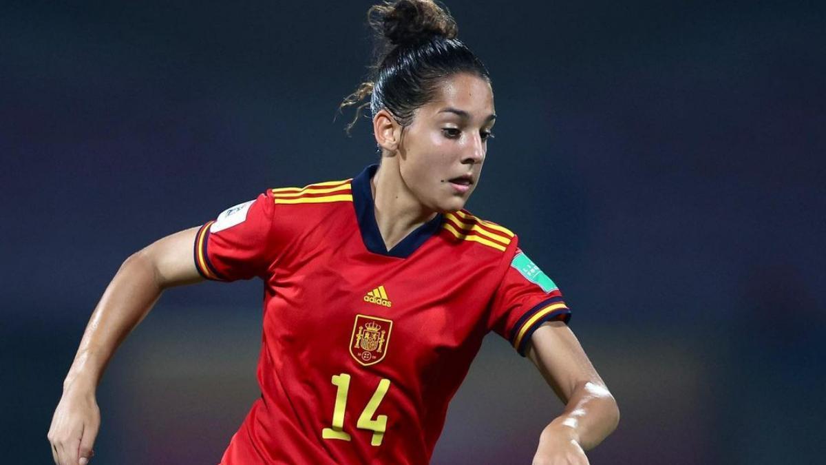 Nina Pou con la selección española sub-17