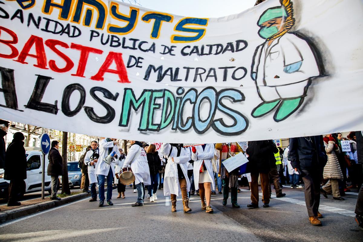 Concentración de médicos de Atención Primaria y Pediatras en Madrid