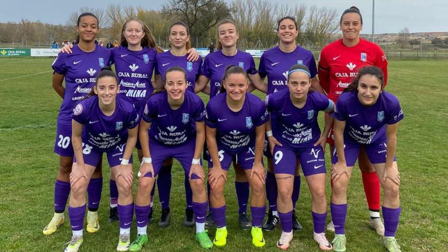 Formación de la Bovedana en el encuentro de hoy. | Cedida