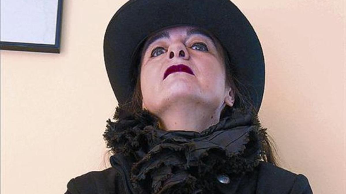 La escritora Amélie Nothomb, en el Instituto Francés de Barcelona.