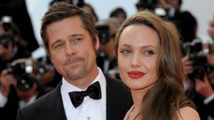 Parece ser que Angelina Jolie se siente ignorada por Brad Pitt.