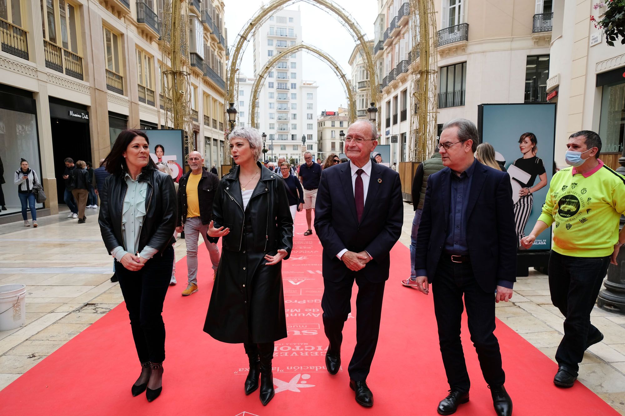 La exposición oficial del Festival de Málaga ya luce en la calle Larios