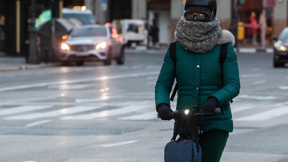 La previsió de l’oratge anuncia molt de fred demà a València, segons la previsió de l’Aemet.