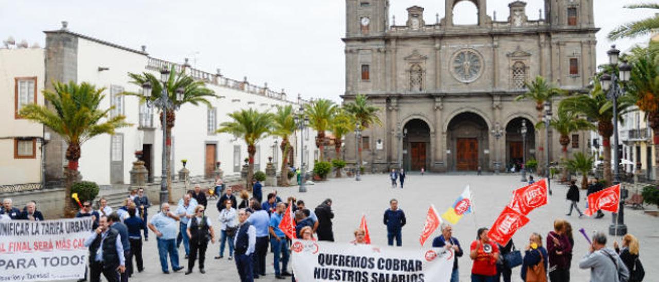 La carrera en taxi sube 60 céntimos para la mayoría y baja 7 euros en la periferia