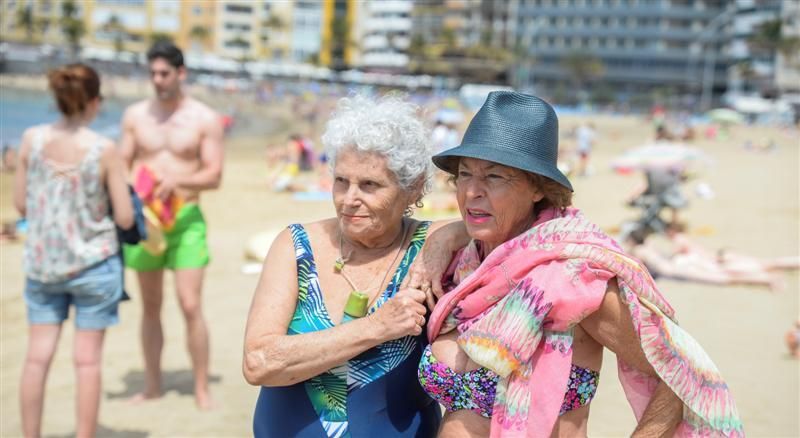 Playa de Las Canteras en Semana Santa