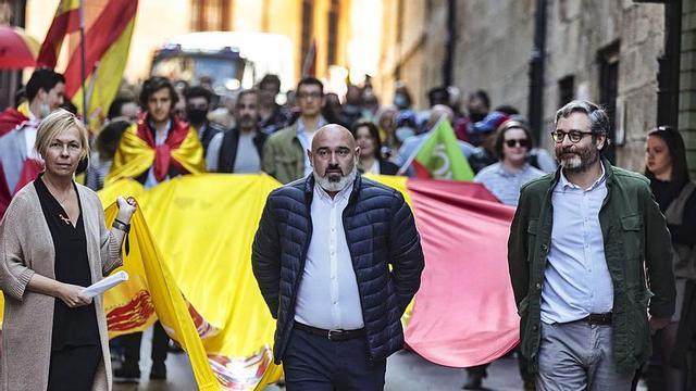 Vox celebra una marcha por el Antiguo para reivindicar la unidad de España