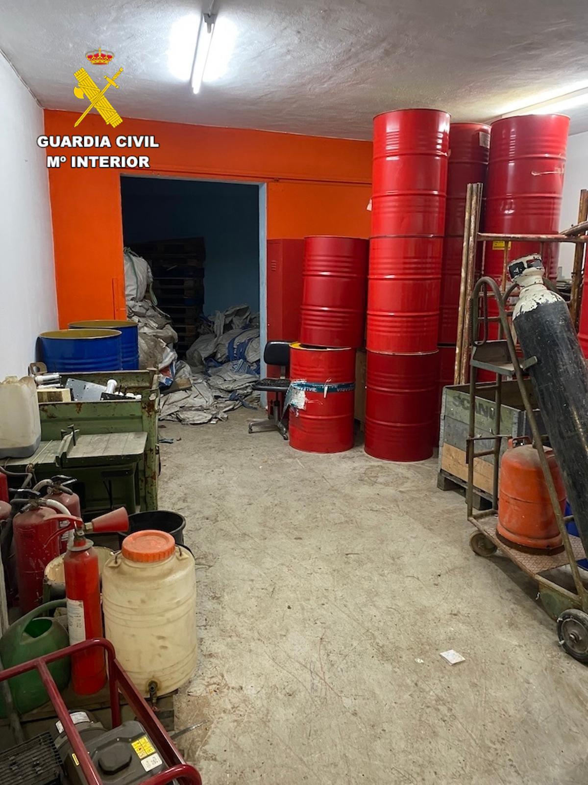 La gran cantidad de cobre almacenado en las nave de Benigànim levantó las primeras sospechas.