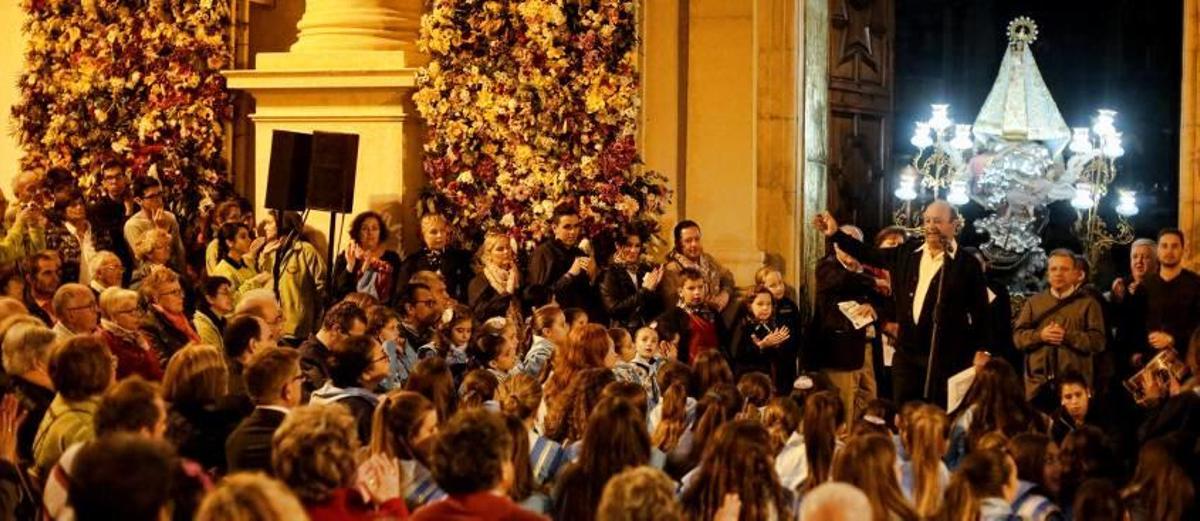 Devoción a una Virgen de 275 años