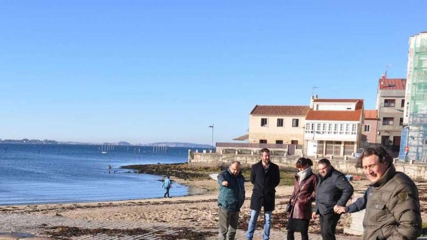 La zona de A Covacha, en Carril, es un punto frecuente de vertidos. // Iñaki Abella