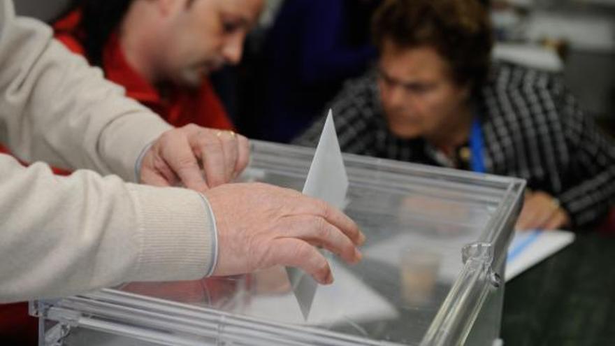 Galicia adapta su estado de emergencia sanitaria para ir a las urnas en julio
