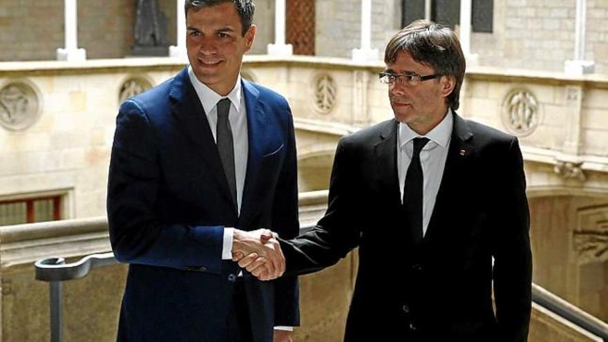 Pedro Sánchez i Carles Puigdemont ahir al Palau de la Generalitat