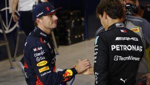 Verstappen sonríe tras lograr el mejor tiempo para la parrilla del GP de Qatar