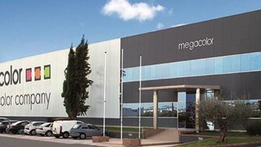 El grupo turco Akkök compra Megacolor