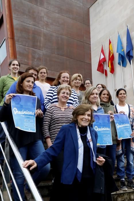 Sylvia Earle visita el Instituto oceanográfico de Gijón