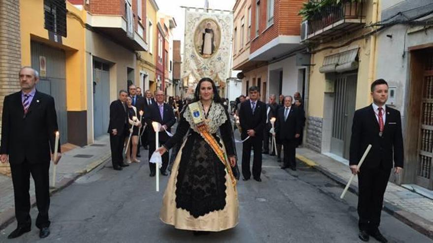 La procesión pone fin a las fiestas en la Vall