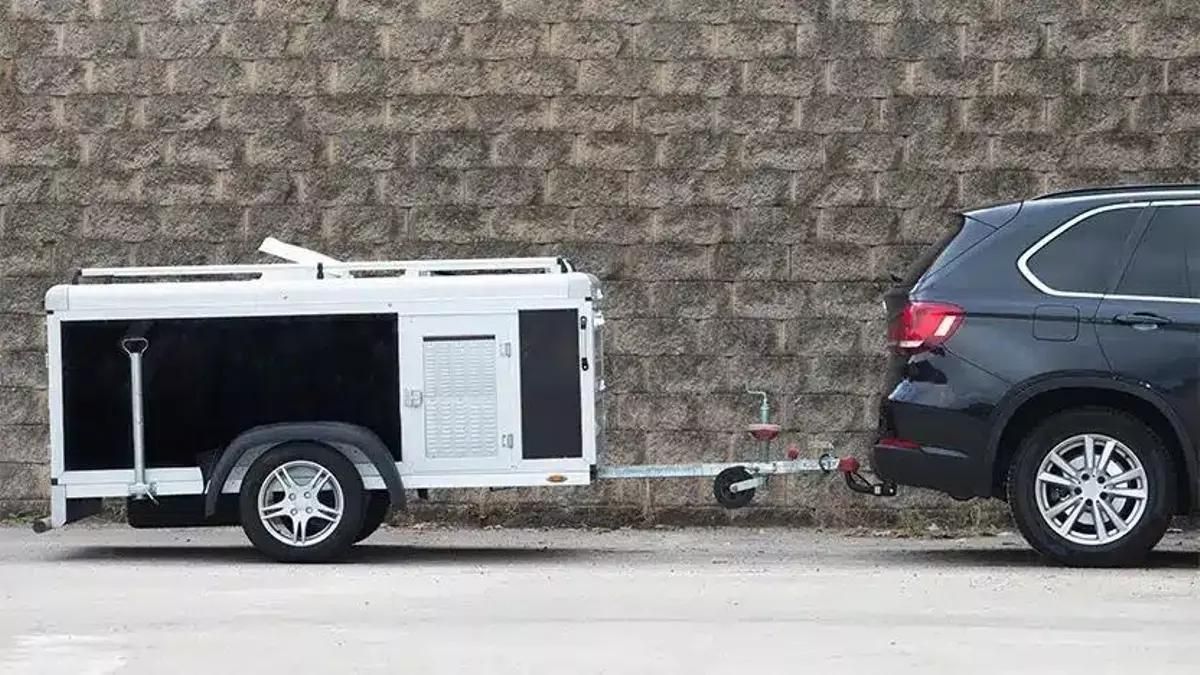 Coche con remolque