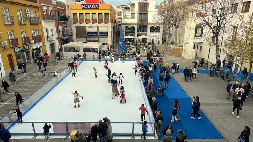 Blanes inaugura la pista de gel sintètic de 200 metres quadrats