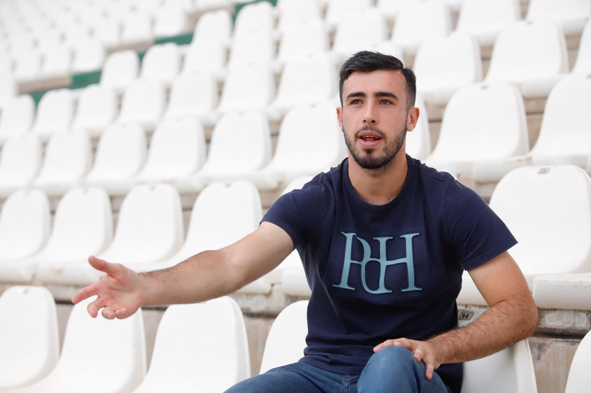 Carlos Puga, durante la entrevista a CÓRDOBA, en El Arcángel.