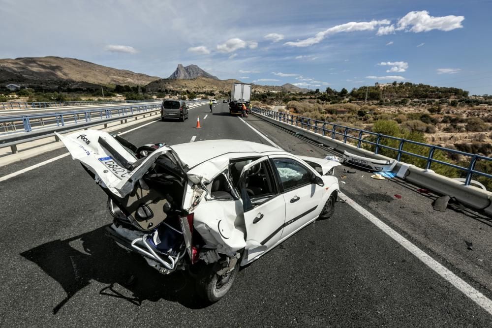 Un herido leve en un accidente en la AP-7 entre El Campello y La Vila