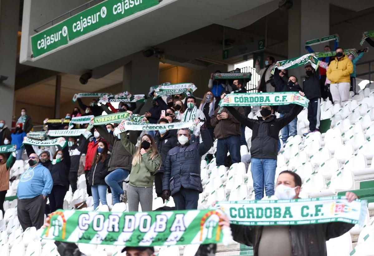 Los aficionados en el partido de Copa del Rey