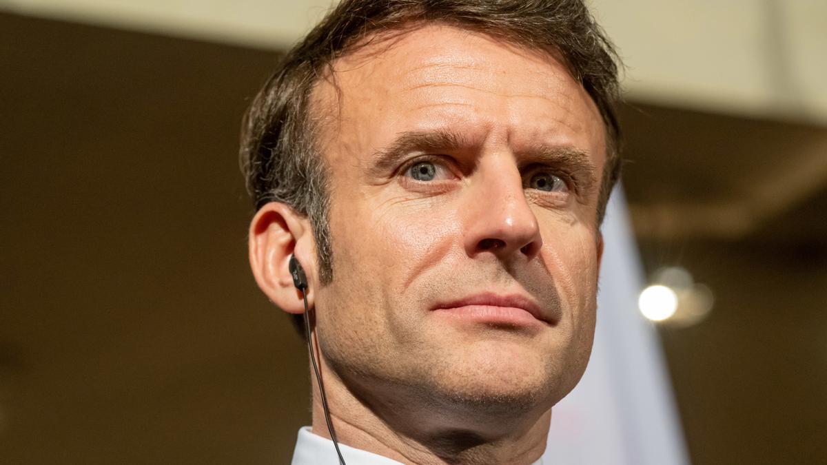 Archivo - FILED - 17 February 2023, Bavaria, Munich: French President Emmanuel Macron delivers a press statement on the sidelines of the 59th Munich Security Conference. Photo: Peter Kneffel/dpa