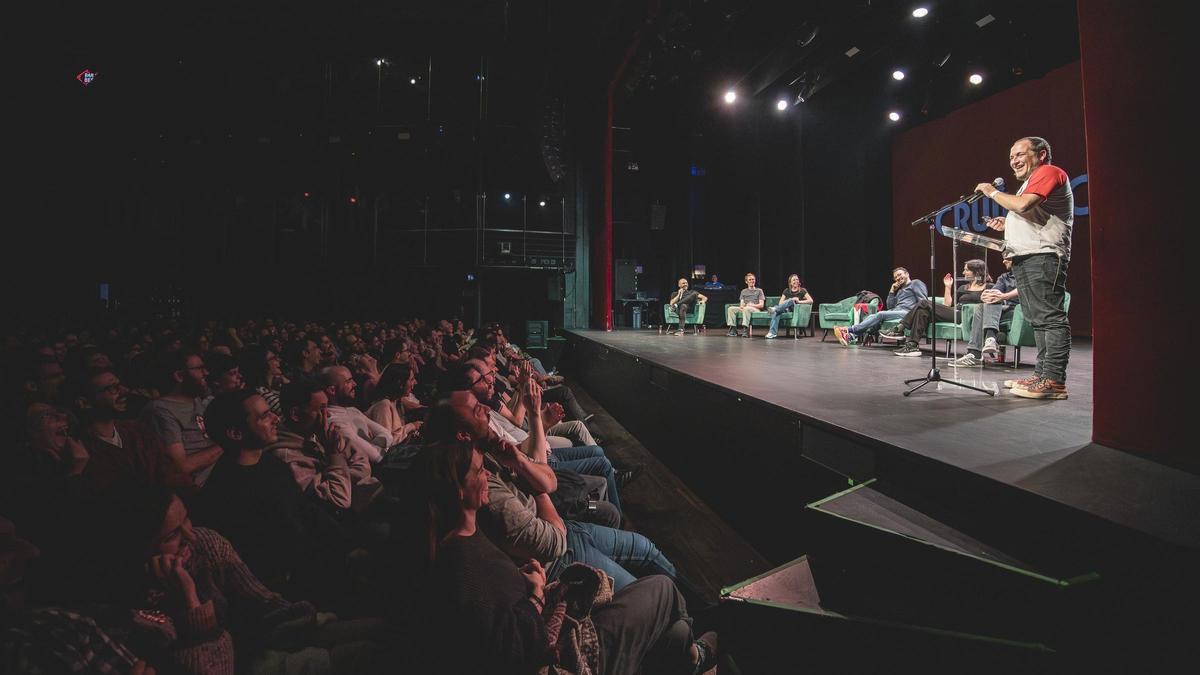 'Roast' a David Fernández en la última edición del festival Cruïlla Comèdia, en Paral·lel 62