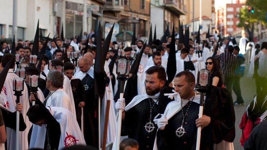 Semana Santa 2017: La Tercera Caída brinda a Zamora sus 75 años