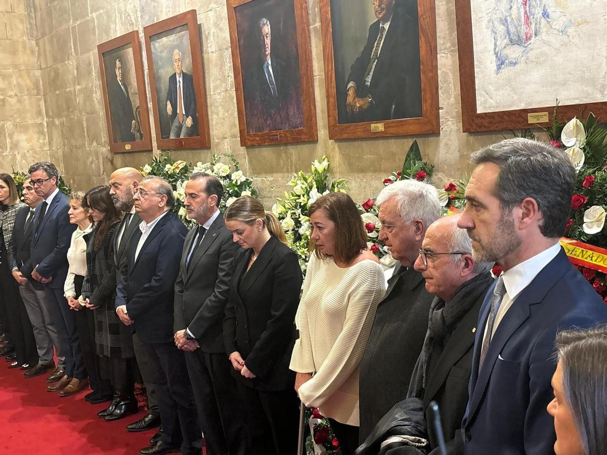 La capilla ardiente del expresidente de Baleares Francesc Antich, en imágenes