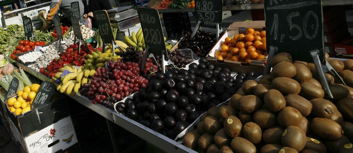 La zona de la fruta y verdura se ubica en la calle Cardenal Tarancón.