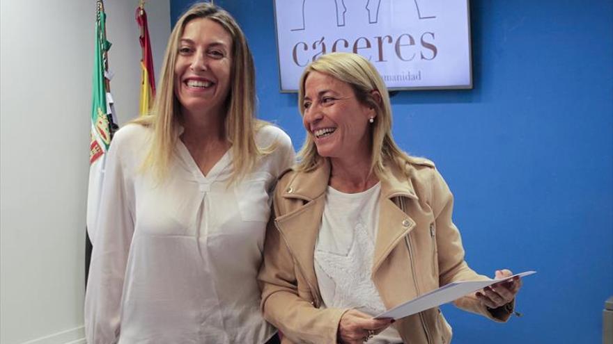 Nevado da por salvado su presupuesto pero el PSOE anuncia que lo impugna