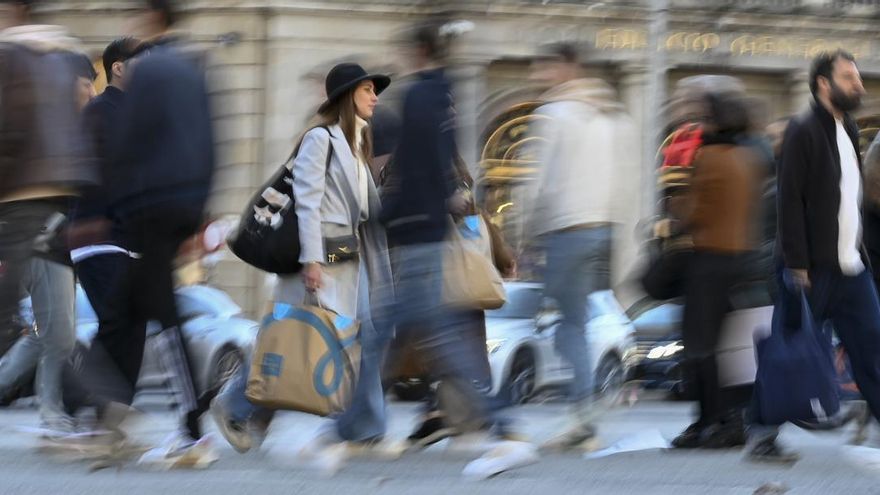 El consumo por hogar sigue por debajo del nivel anterior a la pandemia cinco años después