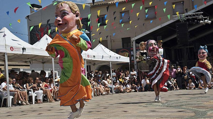 Els balls a la plaça del diumenge, enguany podrien tenir sessió doble