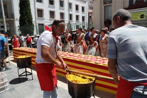 Más de 7000 'cassoletes' en el día de les Calderes de Almassora