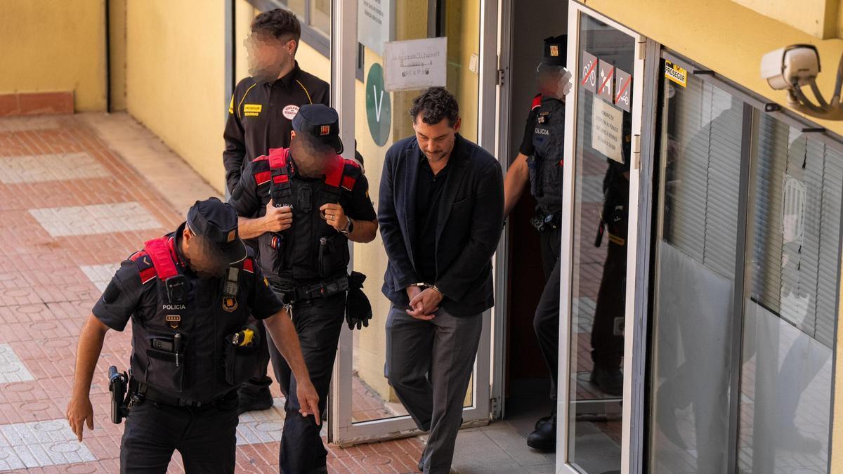 Vídeo | Detingut el fill d'Isak Andic per la mort del seu pare a Montserrat el 2024