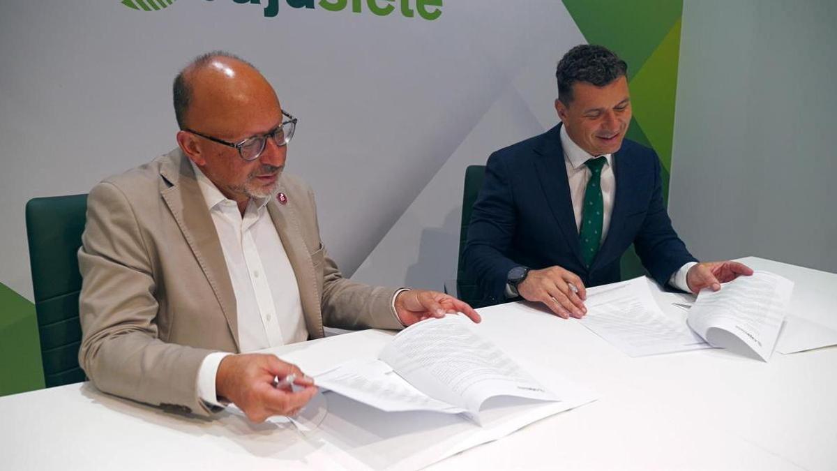 Formalizado del convenio de colaboración para el impulso del enoturismo en las Islas.