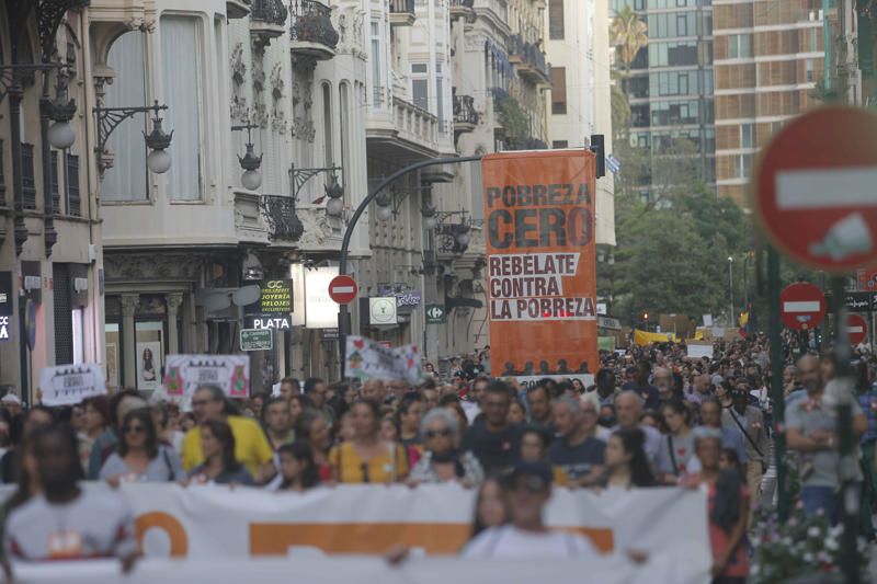 Manifestación de Pobresa Zero en València