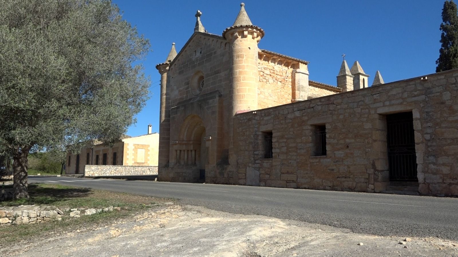 Manacor | El derrumbe de la cubierta de la iglesia de Son Negre, en imágenes