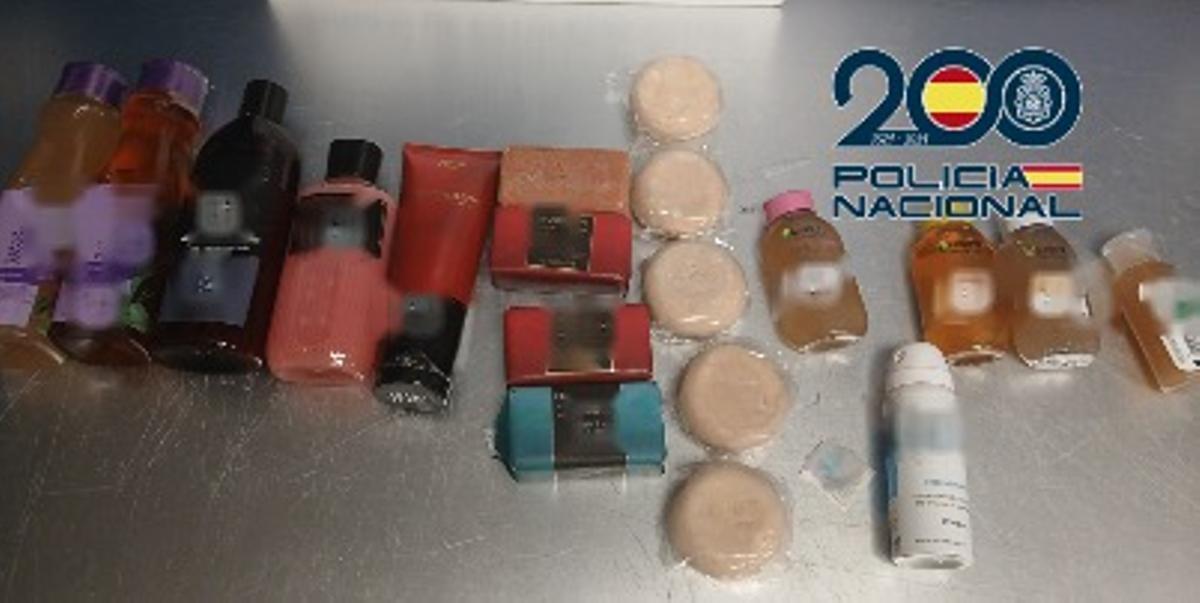 Droga oculta en pastillas y botes de jabón.