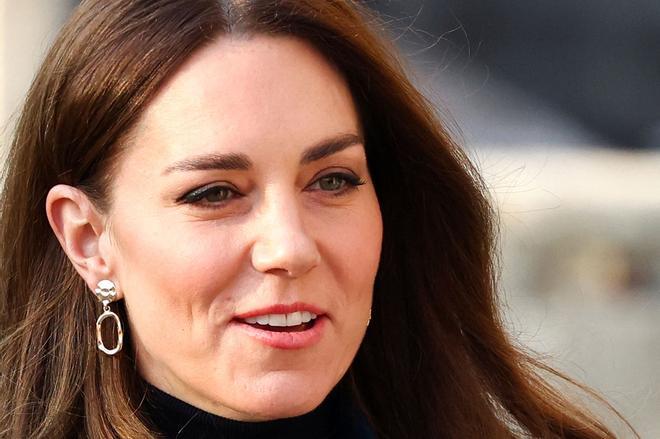Estos pendientes de Kate Middleton se han hecho virales porque cuestan siete euros y son ideales