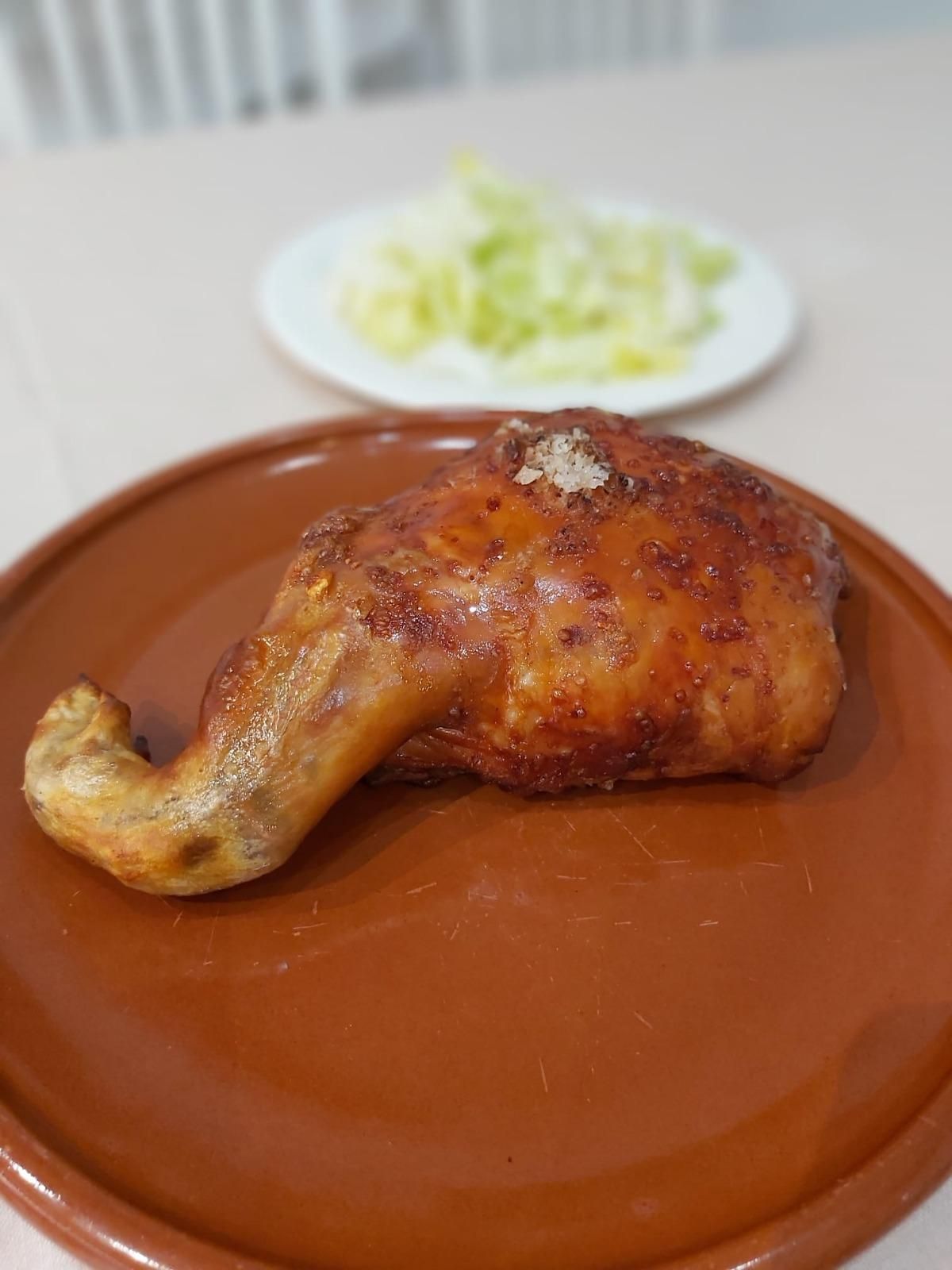 Asado, una de las formas de degustar cochinillo en Taberna de Almodóvar