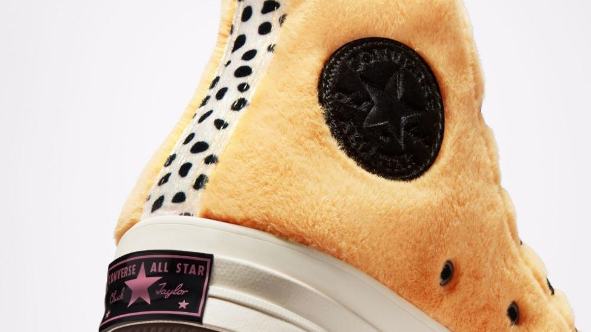 Converse ha megarrebajado sus zapatillas de fin de semana: ¡con pelito!