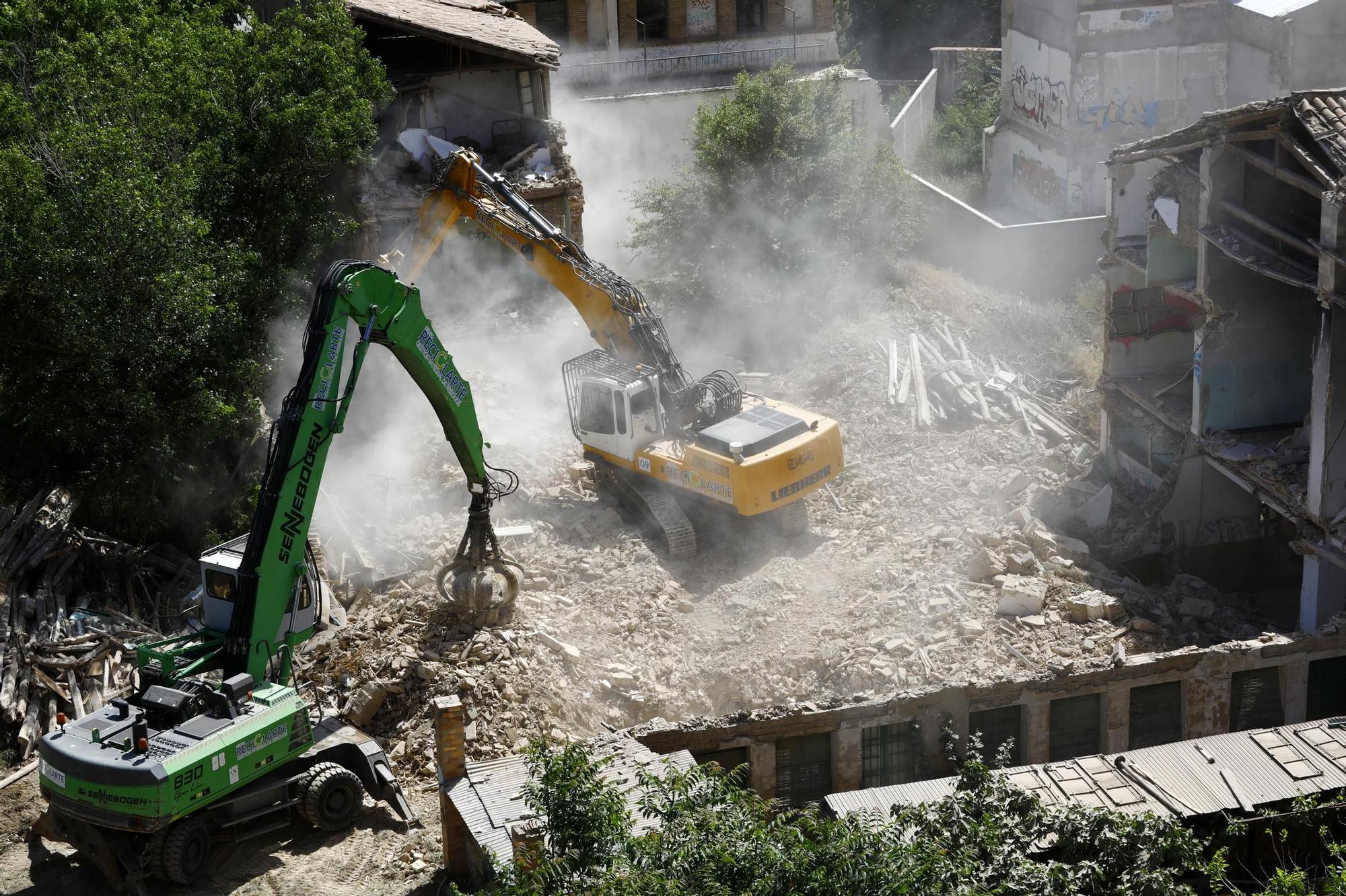 EN IMÁGENES | Así ha sido la demolición del antiguo reformatorio de Torre Ramona