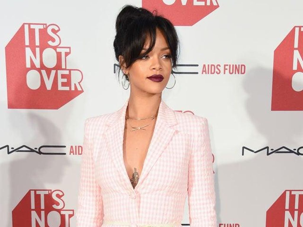 Rihanna, 'lady in pink'