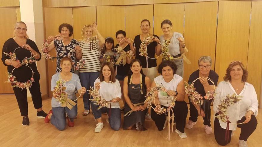 Talleres de coronas de flores y jabones artesanales en Curtis