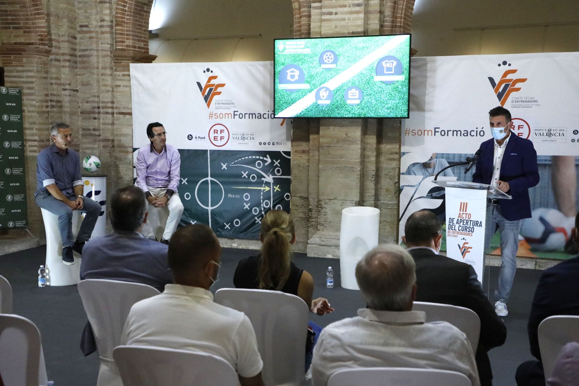 Apertura del curso de entrenadores con Emery y Escribá